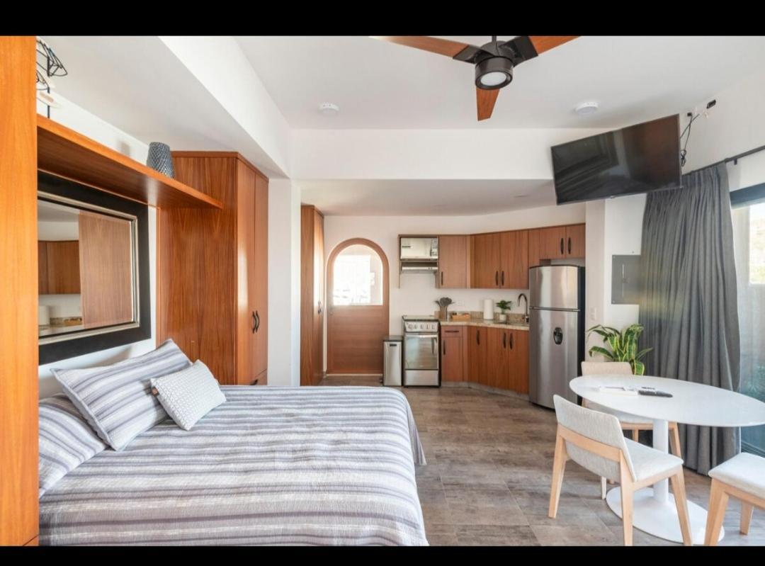 Апарт отель Marina Cabo Plaza Unit 107A Кабо-Сан-Лукас Экстерьер фото